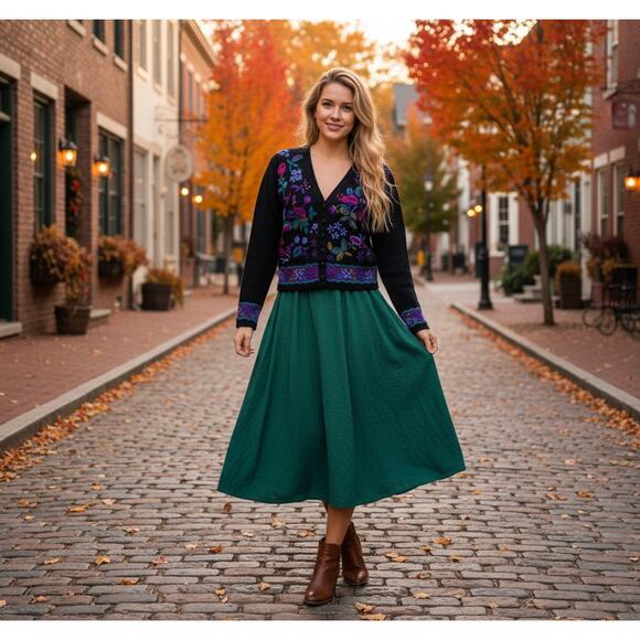 L.L. Bean Vintage Wool Floral Embroidered Cardigan Sweater M Boho Folk Art Style - Picture 1 of 7